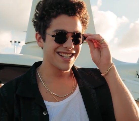 mahonedioso's tweet photo. He's an angel❤️ https://t.co/BIHSMAtOEn