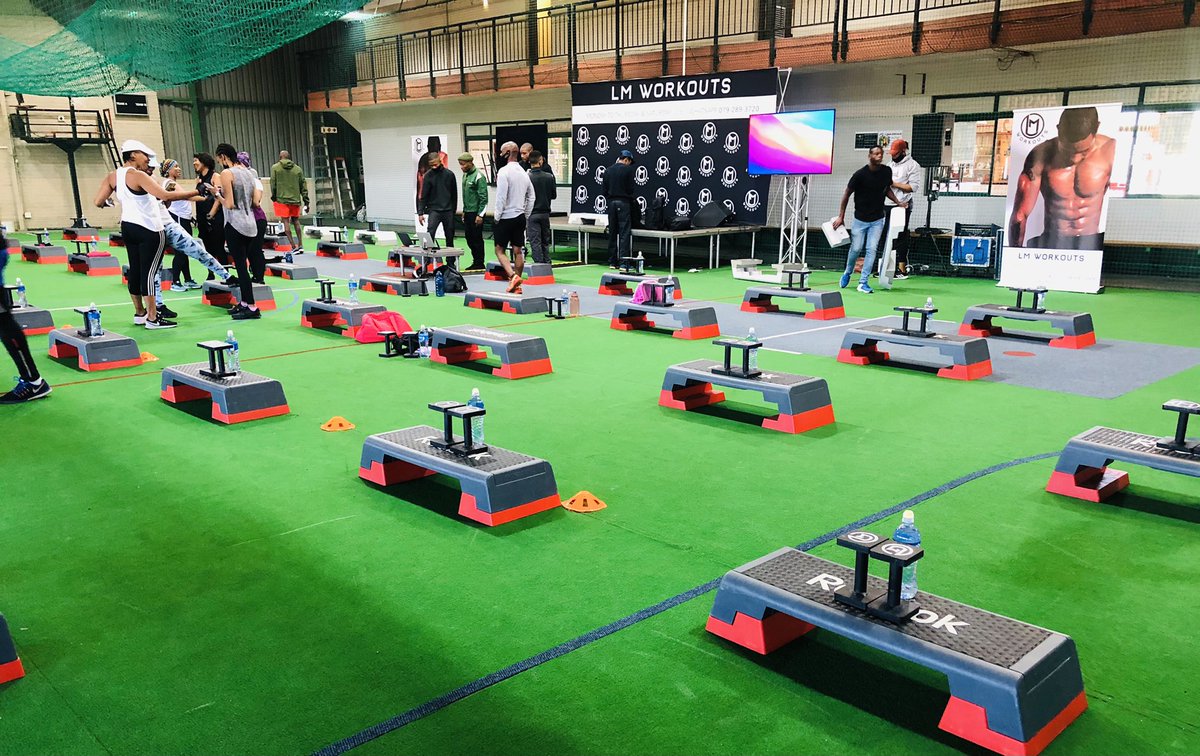 Jabulanionthego's tweet photo. Getting ready for the LM Workouts: The Gathering with @LawrenceMasing2 @Rosssssta and @tse_lah @ Midrand Action Sport.

Let’s do this 🏋🏻‍♀️🏋️🏋🏻‍♀️

#LMWorkouts
#TheGathering
#IChoose2BActive https://t.co/6RnMthnQJ0