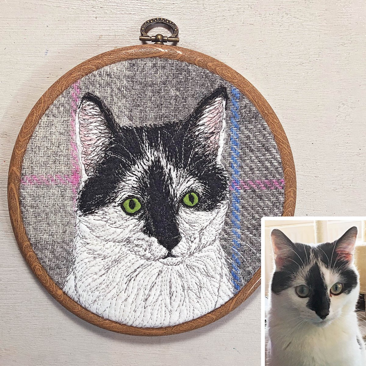 My pet portrait hoops have been popular wedding gifts - a bit more personal than a plate or towel set :)
This cat has beautiful striking markings and had the purrfect pose for their embroidered portrait! #weddinggift #caturday
ow.ly/V13y50G8b69