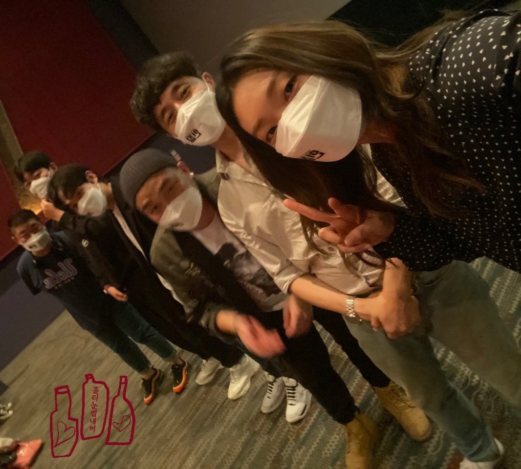 E--0N-qVIAMJpHs?format=jpg&name=medium