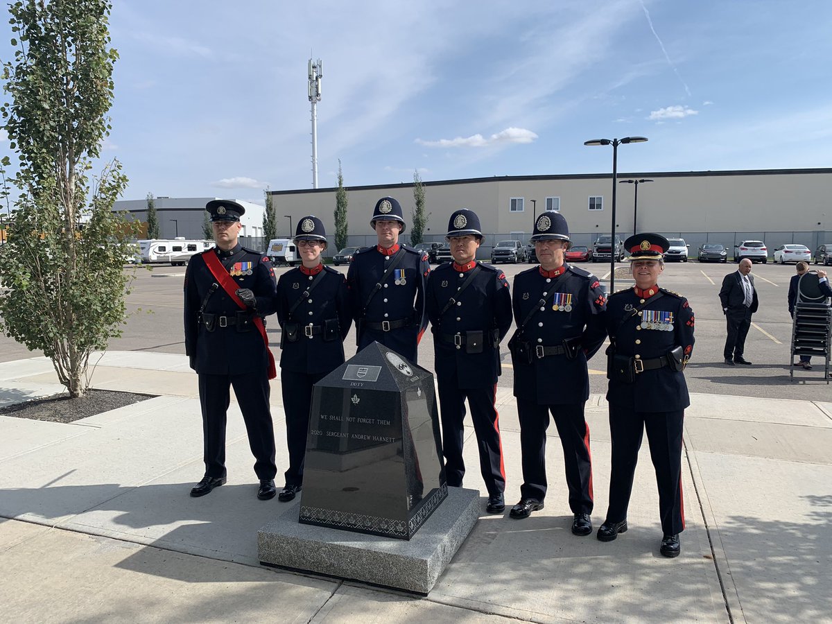 Mark Neufeld tweet media