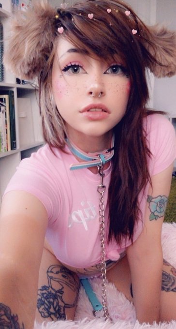 the girl                       the BDSM test https://t.co/5hUqO8Yfuy