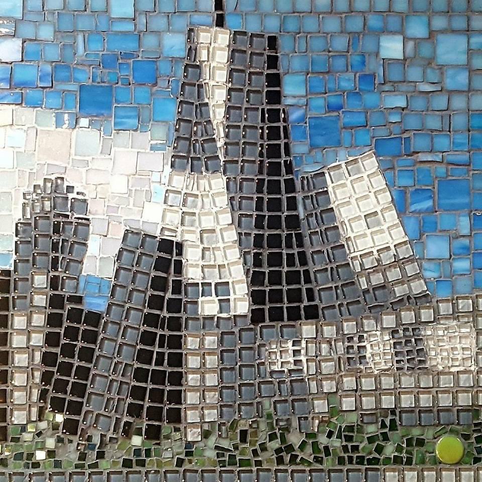 KarenWroeArtist's tweet photo. 5yrs ago I returned to #newyork to help come to terms with how I felt about #September11
I visited #GroundZero, shed tear as I heard stories, some sounded familiar from my last time there. I visited museum & read everything
On my return to UK I created mosaic as #markofrespect https://t.co/0hM5eipyd4