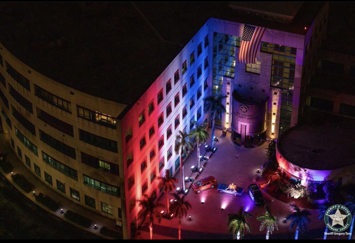 browardsheriff's tweet photo. Today marks the 20th Commemoration of the 9/11 terrorist attack on the United States of America. This weekend, BSO headquarters will be draped in red, white and blue lights to honor our fallen first responders, military veterans and civilians who died serving and defending our… https://t.co/ASw9s61Y50
