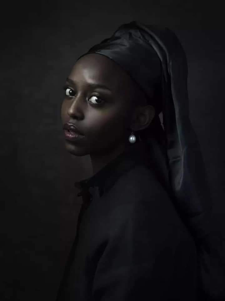 RT @MarysRGH: Jenny Boot (Dutch, born 1969).
Black Girl With Pearl [Ode to Vermeer], 2018
Photography. https://t.co/itX2jD8QIX