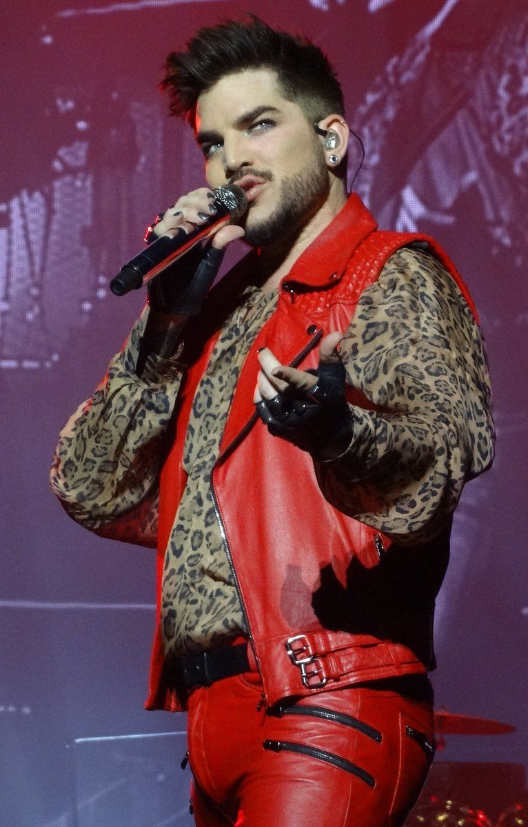 Good Morning #Glamberts I wish you all a wonderful, joyful and sunny weekend ❤️🌞🌈🍹🥰
pic of the day #AdamLambert ❤️🧡💛
credit to the owner