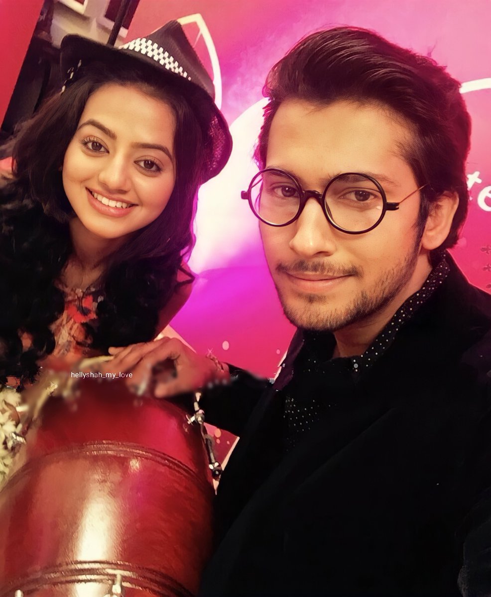 Deijidas7's tweet photo. Happy Birthday @namishtaneja 🎂❤
@OfficialHelly7
#Hellyshah #Namishtaneja #HeMish #Swalak https://t.co/vZubd4qR2p