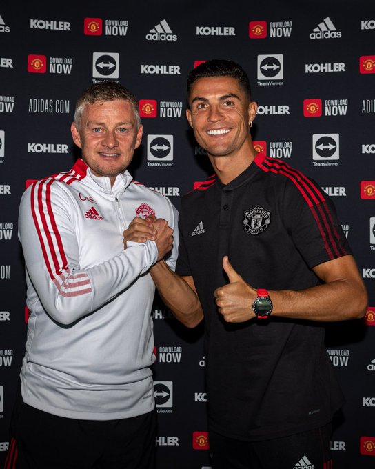 iam_wilsons's tweet photo. Manchester United Attendance register! Please sign in below with your score predictions 

——————————  
#MUFC | #RonaldoReturns ❤ https://t.co/9vdmwqxaLl