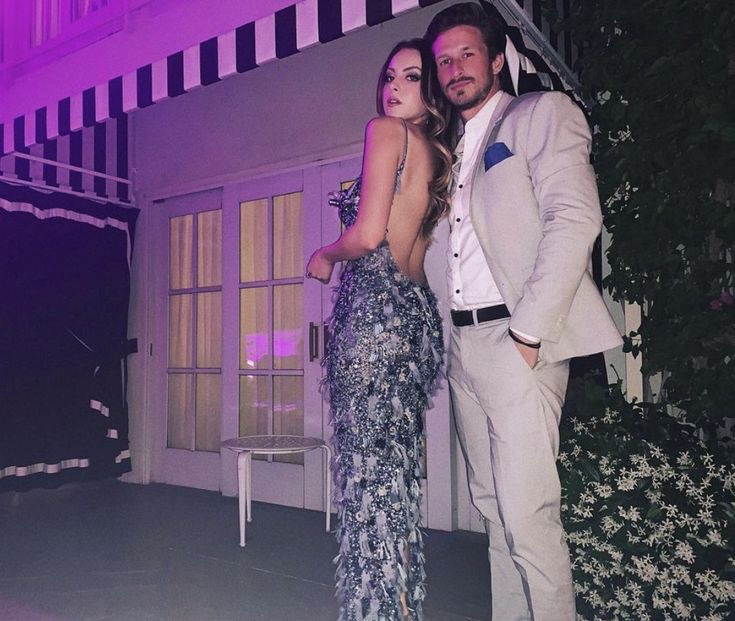 falliam_0's tweet image. It's a lack of respect to watch another episode and realize that the writers are breaking up with a couple who initially gave EVERYTHING. Is it kind of WHAT THE FUCK IS THIS? falliam deserves more than that

#dynasty #falliam