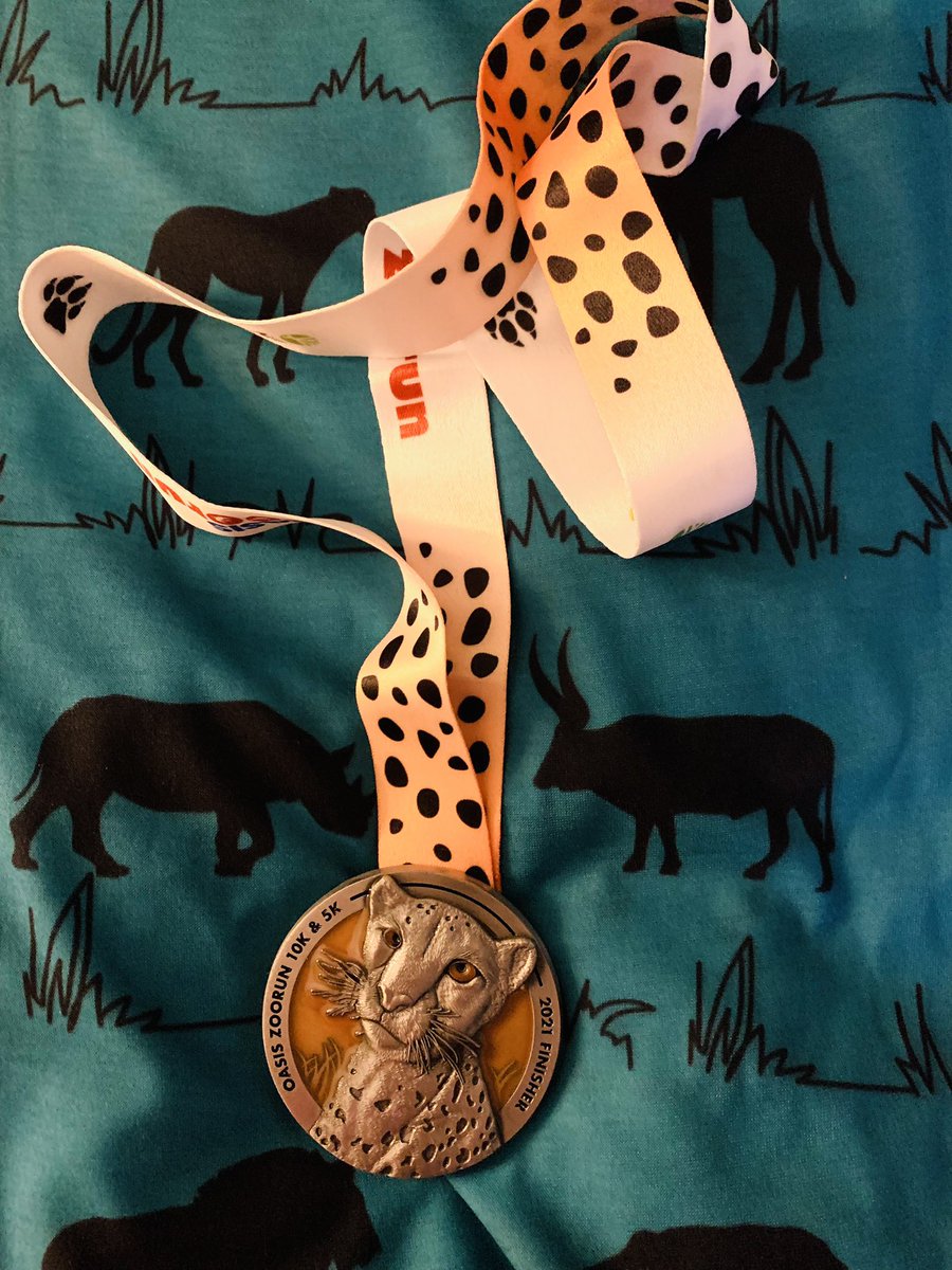 akrred's tweet photo. Another run,another medal added, the 10km was a bit difficult today thanks to not having a good run in a few weeks, but itβs done! @OasisCanada #zoorunTO @RunCRS
Lovin the bonus socks! #fitness is a daily grind. https://t.co/EKb5fqGGPX