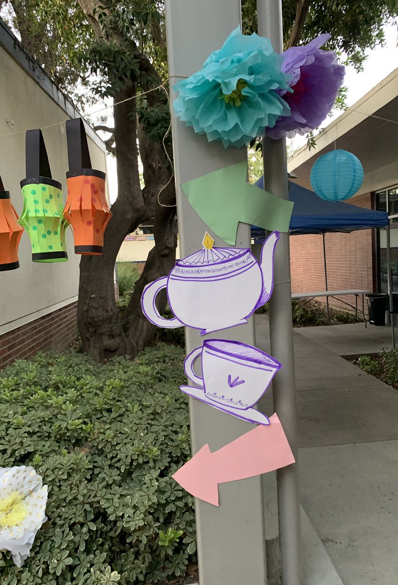 mrscaro_ausd's tweet photo. Longley Way and the Disney movie Alice in Wonderland both are 70 years old! I love the decorations! Great job PTA! @LongleyWayPta #longleyway https://t.co/YDFOTAvk74
