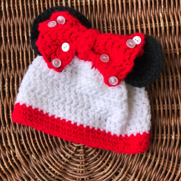 PhxKelly's tweet photo. So good I had to share! Check out all the items I'm loving on @Poshmarkapp from @tadpolesatlanta #poshmark #fashion #style #shopmycloset #disney #piecesetcstore #handmade: https://t.co/aB2Lrb8t3N https://t.co/DpX9f1gNvz