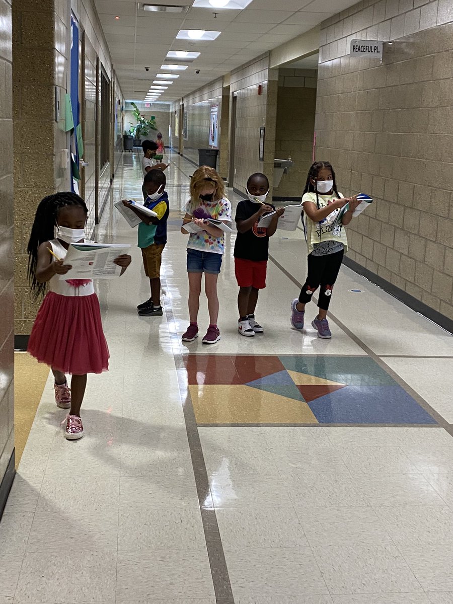 Kindersmarties1's tweet photo. These Kindersmarties are busy finding numbers as part of their Math Number Walk! #numbersareeverywhere https://t.co/TThZMvAThA