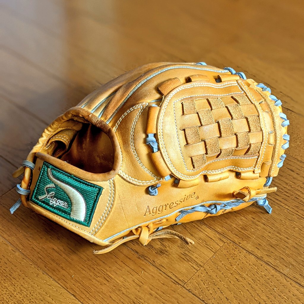 toradoshiotoko's tweet photo. 手元に来た時点で良くなるのは見えてましたw
これは良いぞ！手元に残します！

#久保田スラッガー
#6GSE
#グラブオーバーホール https://t.co/rfcGUGIr5v