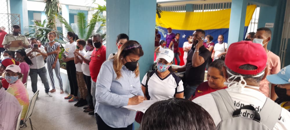 Rosa Becerra tweet media