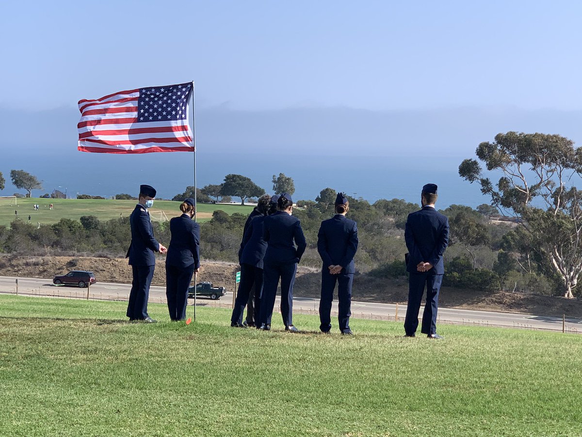 BuWaves's tweet photo. Never forget 9/11 @pepperdine #waveofflags https://t.co/2v6PsvQ42I