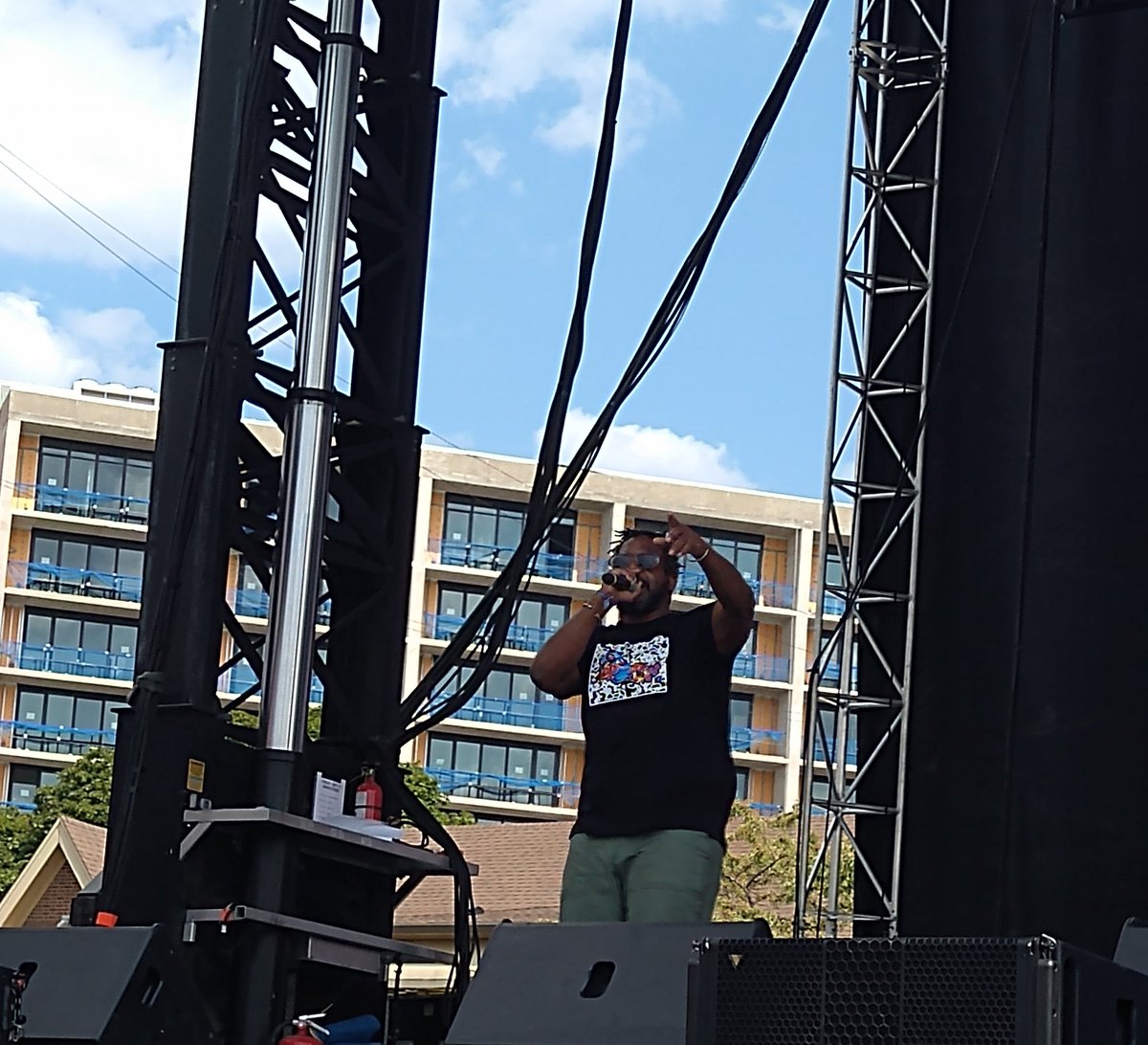 @BackwoodzHipHop @elucidwho held it down today at #pitchforkmusicfestival in sea of Phoebe Bridger stans