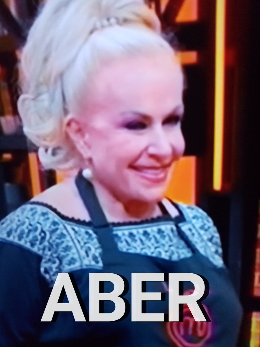 RickyVillegasB's tweet image. Laura Zapata acaba de actualizar este meme:

#MasterChefAzteca 
#MasterChefCelebrity.