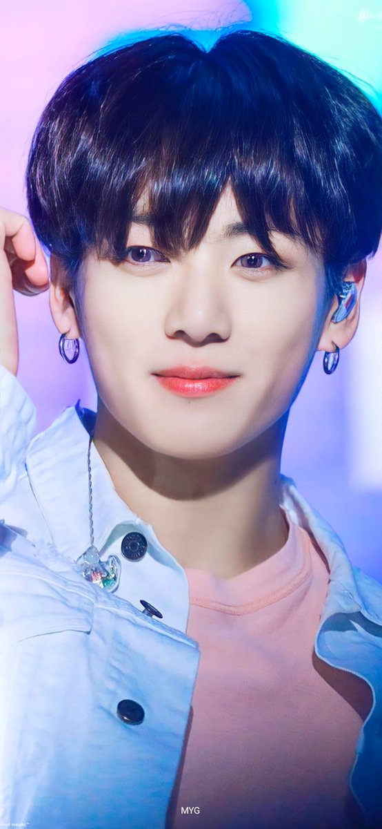 Min_Genius1994's tweet photo. HE IS SO DAMN HANDSOME‼️

JUNGKOOK HD WALLPAPERS

#JK #JUNGKOOK #jungkook20weeksonhot100 #JungkookDay #JungkookOnHot100 #BTS #JJK #BTSARMY #BTSPavedTheWay #btsjungkook #BtsDiscography #BTSWALLPAPER #btslockscreen @BTS_twt https://t.co/7OnLAuCp1s