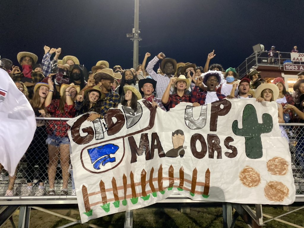 MajorManiacs's tweet photo. YEEHAW MAJORS🧑‍🌾🤠🏈 Next game 9/17 🌸🏝TROPICALOUT🏝🌸 https://t.co/x5uxNqqtyO