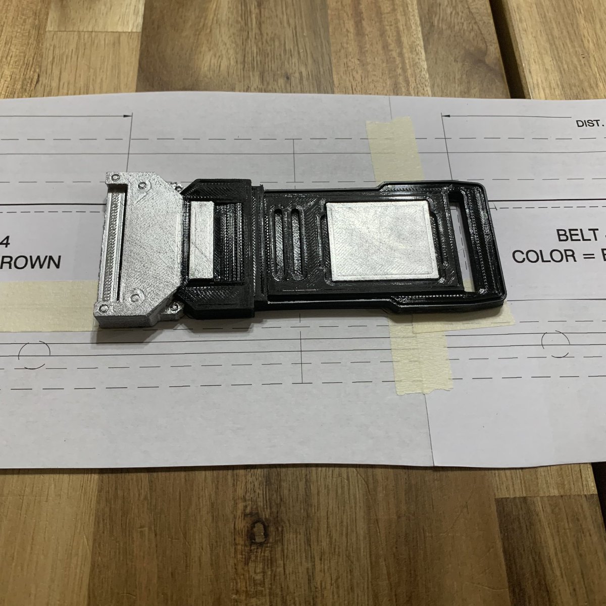 Brassroots_Lthr's tweet image. Lots of cutting and testing today. Trying to get this pattern ready and figuring out what really needs to be used. 
.
.
#leatherpattern #cosplay #leatherbelt #BKBelt #Mandalorian #brassrootsleather