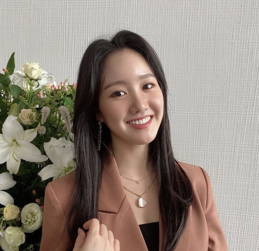 Penthouse_UP's tweet photo. 210911 jin jihee instagram update 

“#/penthouse3 last #/episode14 🥺”

@/2xj_hee
#Penthouse3Ep14 https://t.co/37SP9XXcgw