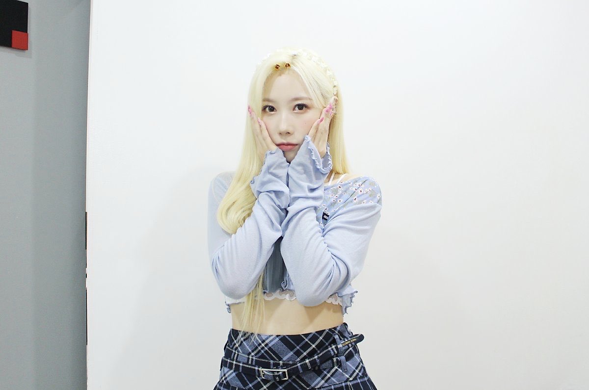HANDONGLOOKS's tweet photo. https://t.co/NJPcJixbYA
