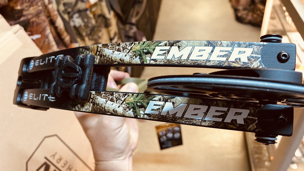 bowhuntand's tweet photo. A very popular bow for us here at Bowhunt &amp; Archery Geelong, the Elite Ember is now available with this beautiful OD Green Riser. We think it looks great. #bowhuntandarchery #geelong #elitearchery https://t.co/BUxP6PQRvo
