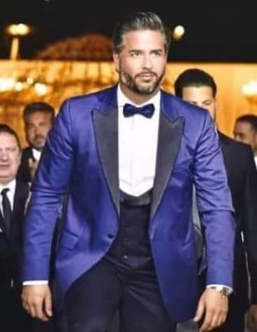 FaroukAlali's tweet photo. معالي الوزير انت حبيبنا اللزم اذا بدك تغلي الخبز او اي شي مافي مشكلة ابداً #اعمول يلي تلاقيه مناسب صراحة حاسك بتلعب كينغ بوكس😎 https://t.co/A9zYYQt7bX