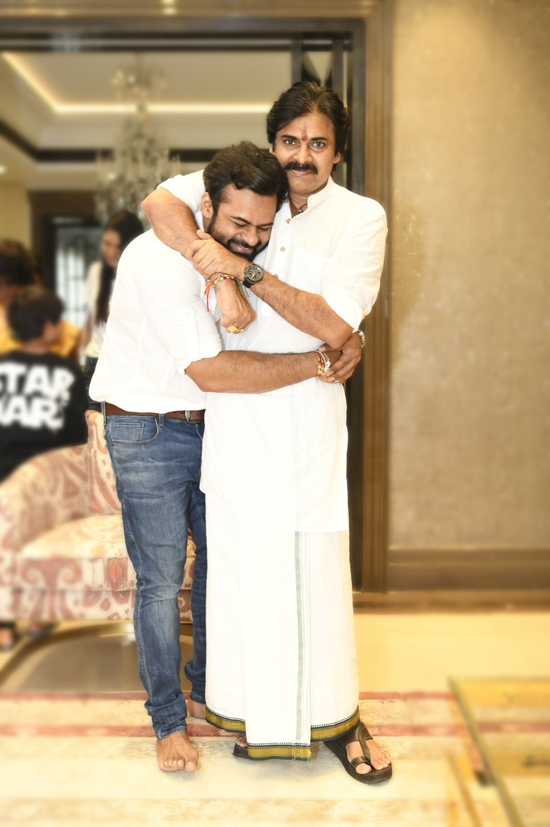 RETHVIK11's tweet photo. Hoping a speed recovery anna @IamSaiDharamTej #GetwellSoonSaiDharamTej 🤧 https://t.co/0rTObqThTu