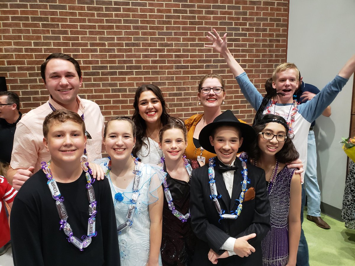 These <a href="/Tidwell_MS/">John Tidwell M.S.</a> students rocked Singin' in the Rain again tonight! Thank you @MrLaneTMSChoir, @ms_pippins, <a href="/tidwelltheatre/">Tidwell Theatre</a>, <a href="/WeissTMS/">Coach Weiss</a>, and Mrs. Suazo for coming to support these talented kids!