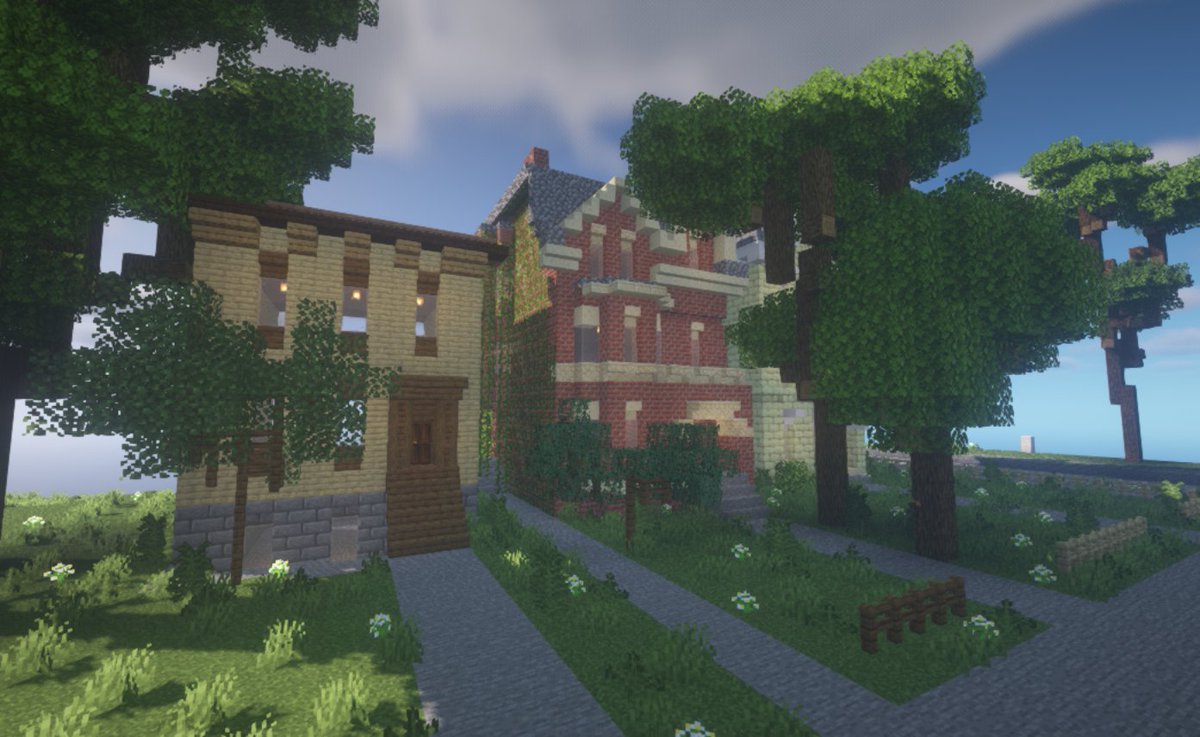 NewburghProject's tweet photo. A few homes on #LibertyStreet in #NewburghNY. This map is getting BIG!
#Minecraft #Minecraftbuilds #HistoricHomes #OldHouses #Victorian https://t.co/XPLfyT6KEV