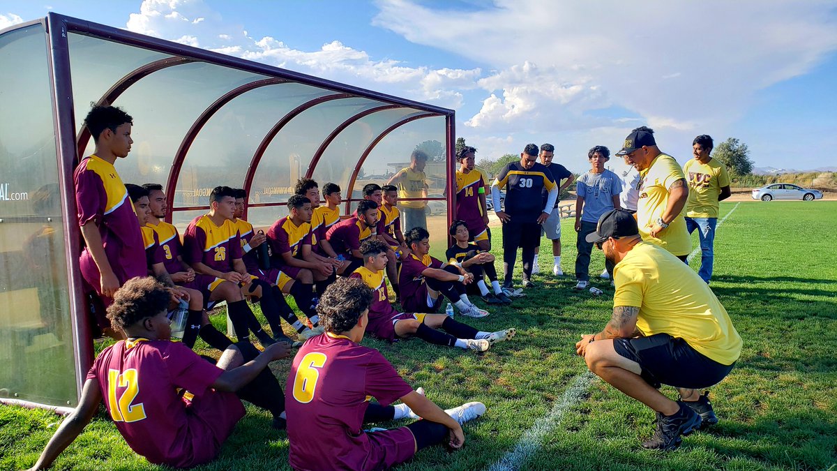 VVCMensSoccer's tweet photo. @VVCedu winning 2-0 at the half versus @ivcollege. https://t.co/Njc4edlFIE