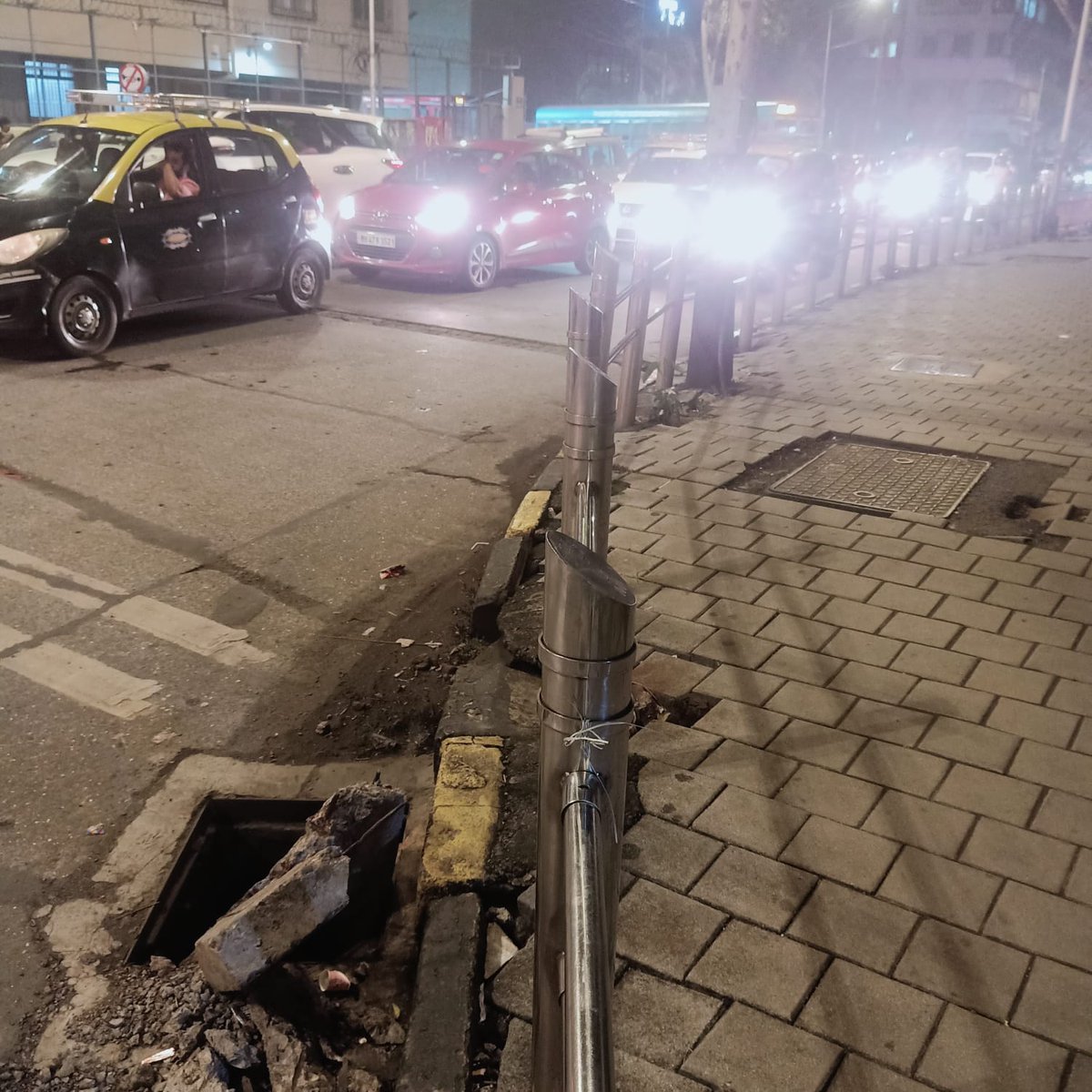 ataulkhan09's tweet photo. Broken Drainage Chember At Mori Road Opp St Michael's Church Near Pole No MR 2 Mahim Mum 16.
I Request @mybmcWardGN To Look Into This. 
@richapintoi @AlertCitizen5 @BankiMistry @AndheriLOCA @TMS190 @Actressleslie26 @zeeshansh_44 @vaibhavworlikar 
#AtaulSocialWorker https://t.co/Pk6DohFnho