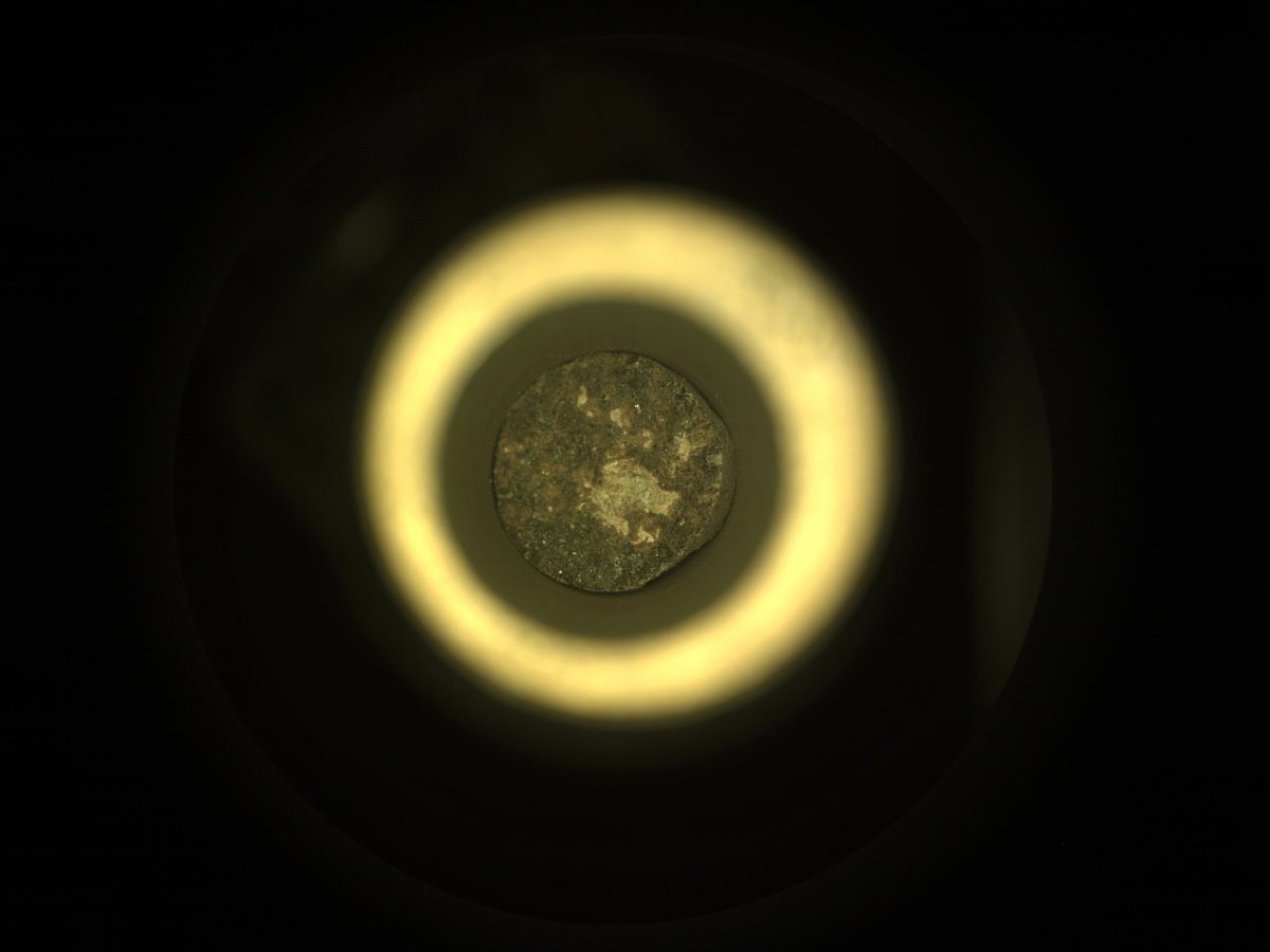 Antoine_astro31's tweet photo. Le rover #Perseveranc a effectué avec succès son 2e prélèvement d'échantillon !
Celui-ci a été prélevé sur la même roche que pour le 1er carottage.
Après quelques soucis, la campagne de prélèvement est bien lancée !
Ces échantillons vont être ramenés sur Terre !!

📷 NASA/JPL https://t.co/6rhHTG1jre