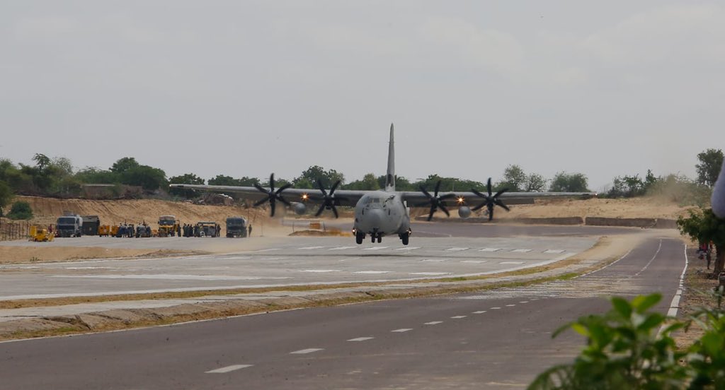 Raksha Mantri Shri <a href="/rajnathsingh/">Rajnath Singh</a> &amp; <a href="/MORTHIndia/">MORTHINDIA</a> Shri <a href="/nitin_gadkari/">Nitin Gadkari</a> travelled to Barmer on C-130J to inaugurate the Emergency Landing Facility on Satta-Gandhav stretch of NH-925A.