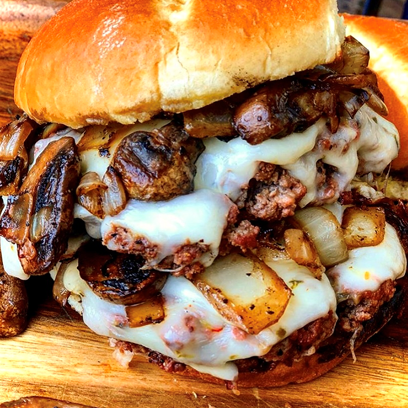 yodersmokers's tweet photo. Turkey Burger covered in sautéed mushrooms and onions, pepper jack cheese!"
.
📸 🔥 👑 https://t.co/tEgpAvE9u0
.
#burgers #yoderflavor #whyiyoder #teamyoder #bbq #bbqlife #barbecue #grill #smoker #pelletgrill #backyard #outdoors #cookout #burgerlover #cookingqueen #burgerporn https://t.co/TYUxRE2Opf