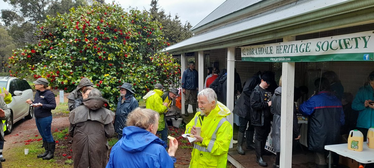 #Landcare is more than just planting trees, pulling weeds &amp; fighting erosion. It's about #community
Today I'm here with <a href="/LandcareSJ/">Landcare SJ</a> <a href="/PeelHarveyCC/">PeelHarveyCC</a> @Charlie_PHCC <a href="/JaneOmalley66/">Jane Omalley</a> <a href="/SteveFisher62/">Steve Fisher</a> <a href="/RickJames_PHCC/">RickJames_PHCC</a> &amp; the local community for an <a href="/ruokday/">Old R U OK? account (please use @ruokanyday)</a> planting event
@AusLandcare #NLP