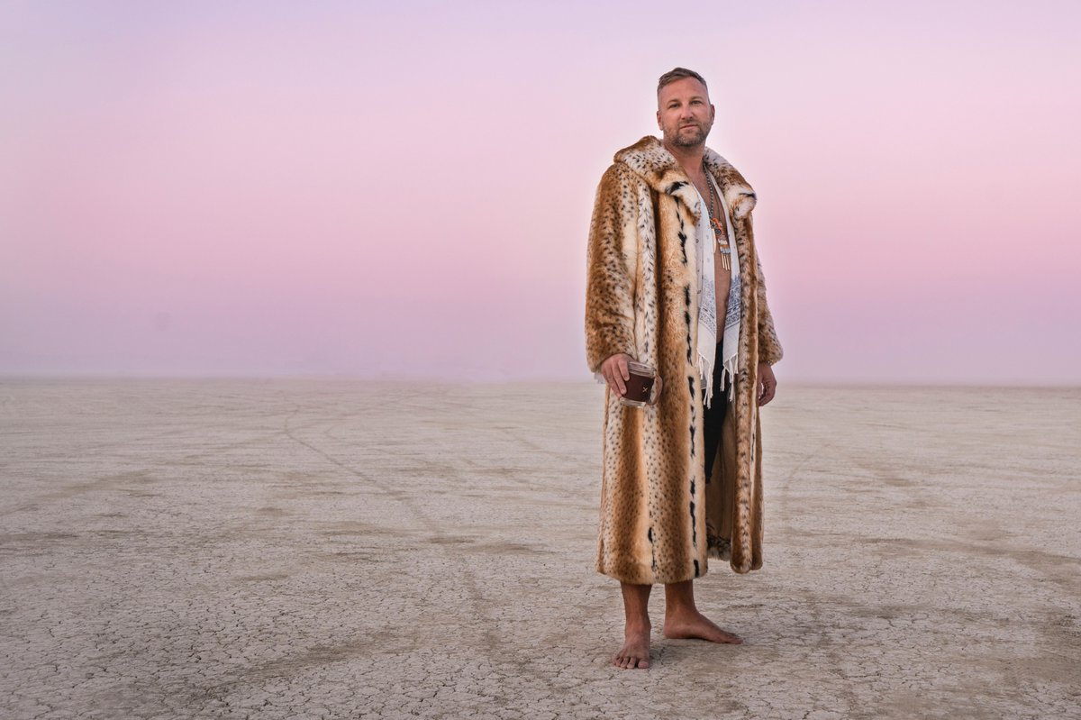 OurTownReno's tweet image. #iloveyou Classic #notburningman photos on the Playa by Carley Olson for #ourtownreno #burningman2021 without the official organization but with free entry instead was the original spirit revived?