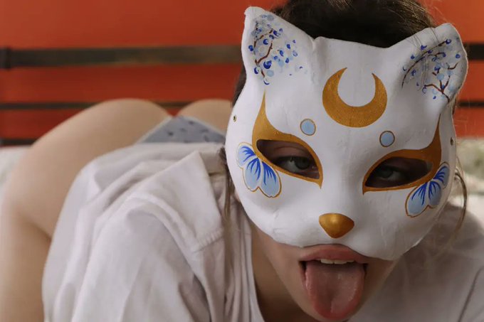 You've been asking crazy for a new video. Well... It's finally out! 🔥 Go like and comment ❤️ . Me han<a href="/tag/pornhub"class="tags"><span>#pornhub</span></a><a href="/tag/nsfw"class="tags"><span>#nsfw</span></a><a href="/tag/rollerskates"class="tags"><span>#rollerskates</span></a><a href="/tag/vickyswan"class="tags"><span>#vickyswan</span></a><a href="/tag/vick"class="tags"><span>#vick</span></a>