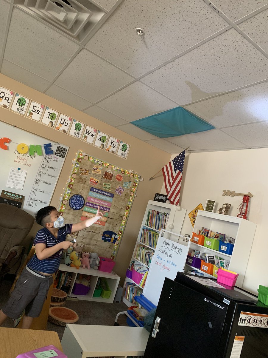 AshleeFurtmann's tweet photo. Fun with light today 🔦💡 students went on a light hunt to apply their knowledge of opaque, translucent and transparent #fantasticfirsties #scienceisfun https://t.co/Y4YQf7YUvt