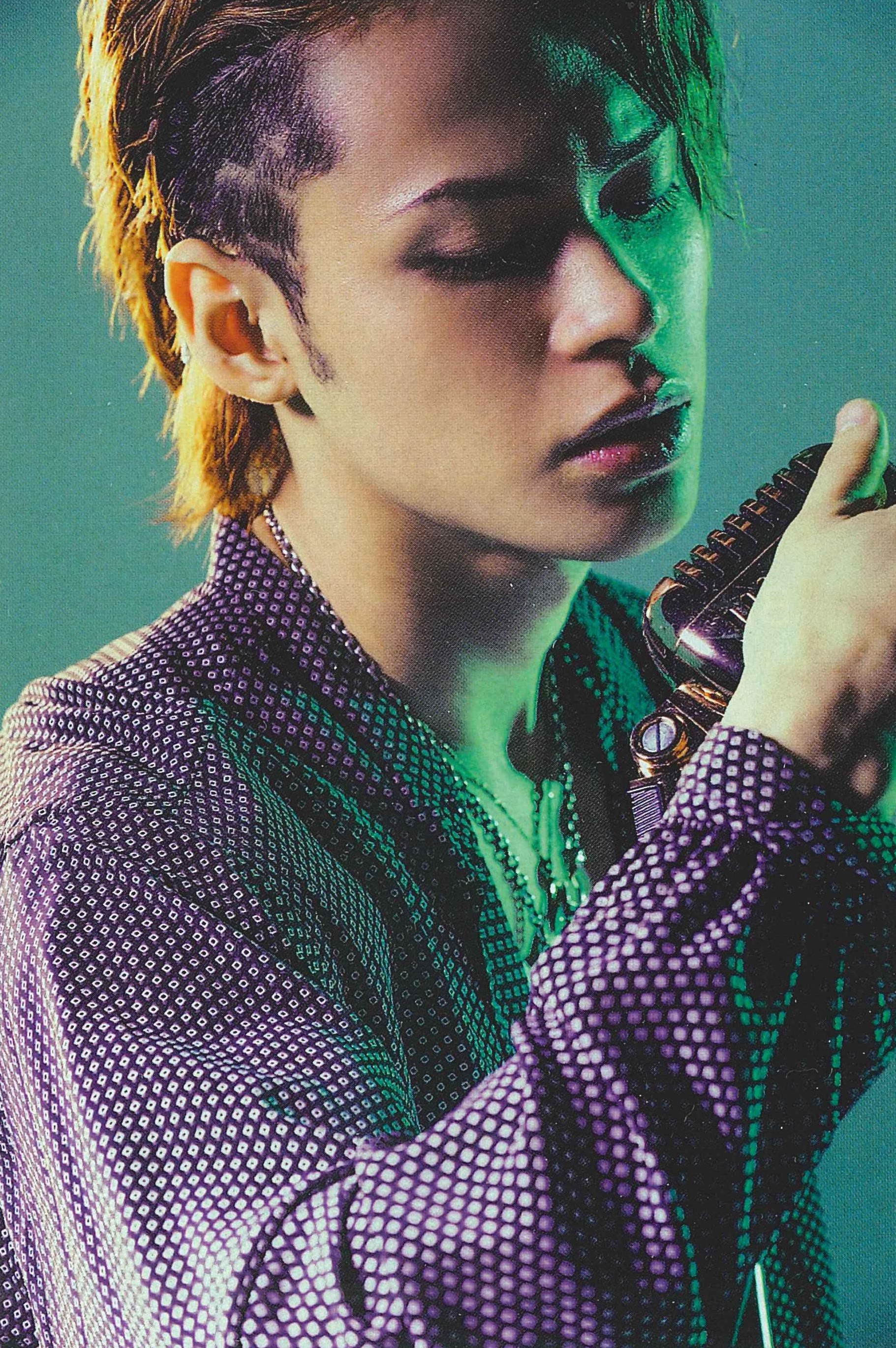 E-0SRIaVIAI3pM5?format=jpg&name=4096x409