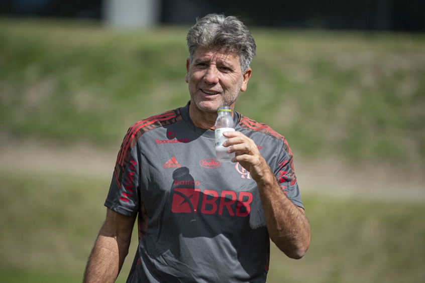 FlaMinhaRaiz's tweet photo. Hoje niver Renight ❤️🖤🥳
Parabéns
 Renight que deus te abençoe hj está completando 59 anos https://t.co/3jSDIZpSlI