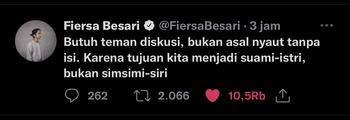 Astronaut tweet media