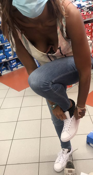 Lois G.’s pics and videos