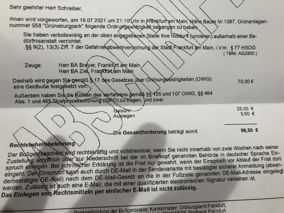 Tim Bartz (@bartz70tim) on Twitter photo Sag mal <a href="/Stadt_FFM/">Frankfurt am Main</a> , seid ihr noch ganz knusper? Wenn der Sohn (14) abends im Park, während Corona Treffpunkt für Jugendliche, an den Baum pinkelt, kostet das 98,50 €, mehr als zu schnelles Fahren. Steckt Ihr das Geld dann wenigstens endlich in Luftfilter in Schulen? Sag mal <a href="/Stadt_FFM/">Frankfurt am Main</a> , seid ihr noch ganz knusper? Wenn der Sohn (14) abends im Park, während Corona Treffpunkt für Jugendliche, an den Baum pinkelt, kostet das 98,50 €, mehr als zu schnelles Fahren. Steckt Ihr das Geld dann wenigstens endlich in Luftfilter in Schulen?