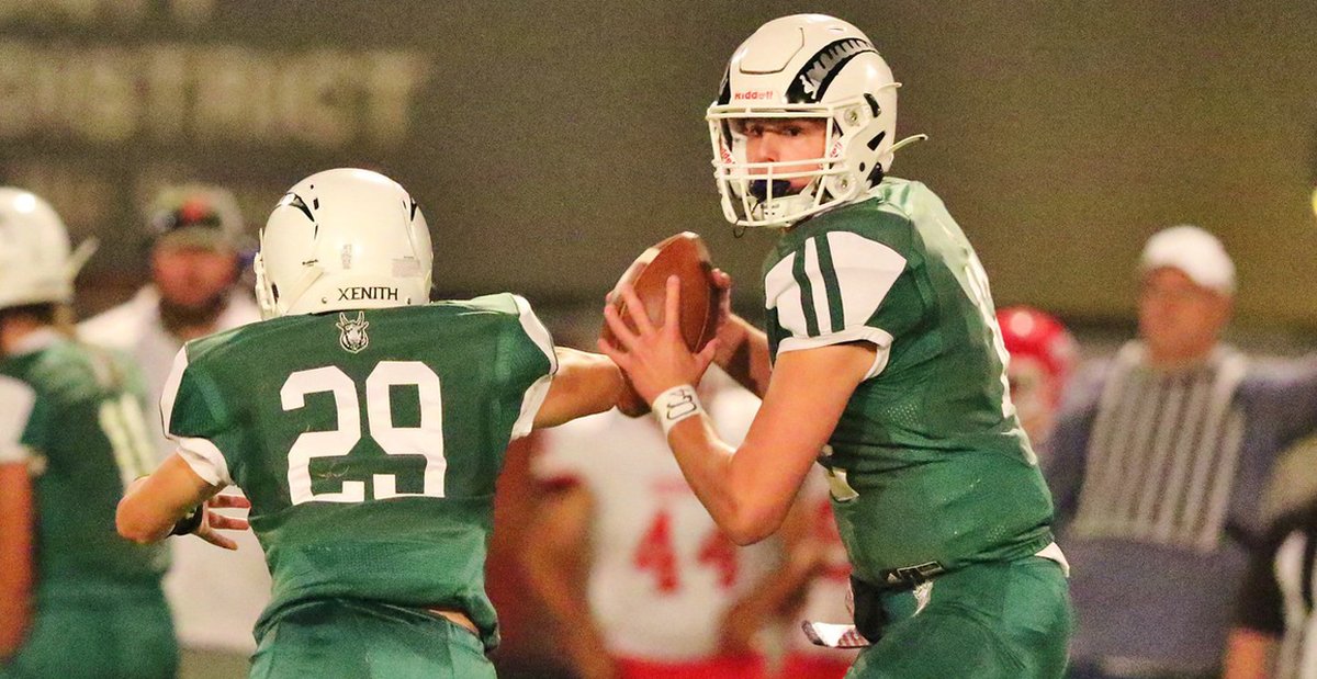 CascadiaPreps's tweet photo. 2022 Chelan (Wash.) QB Reed Stamps Is Poised For Breakout Senior Year.

LINK - https://t.co/mOxL2Pf9CH https://t.co/ByslHWrdZn