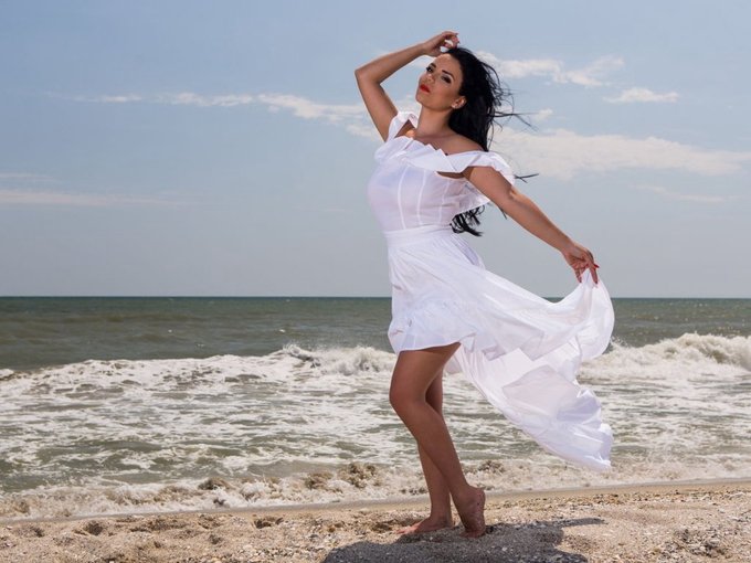 I'm online right now on SkyPrivate - pay-per-minute system for Skype live shows. Call me right now in<a href="/tag/online"class="tags"><span>#online</span></a>