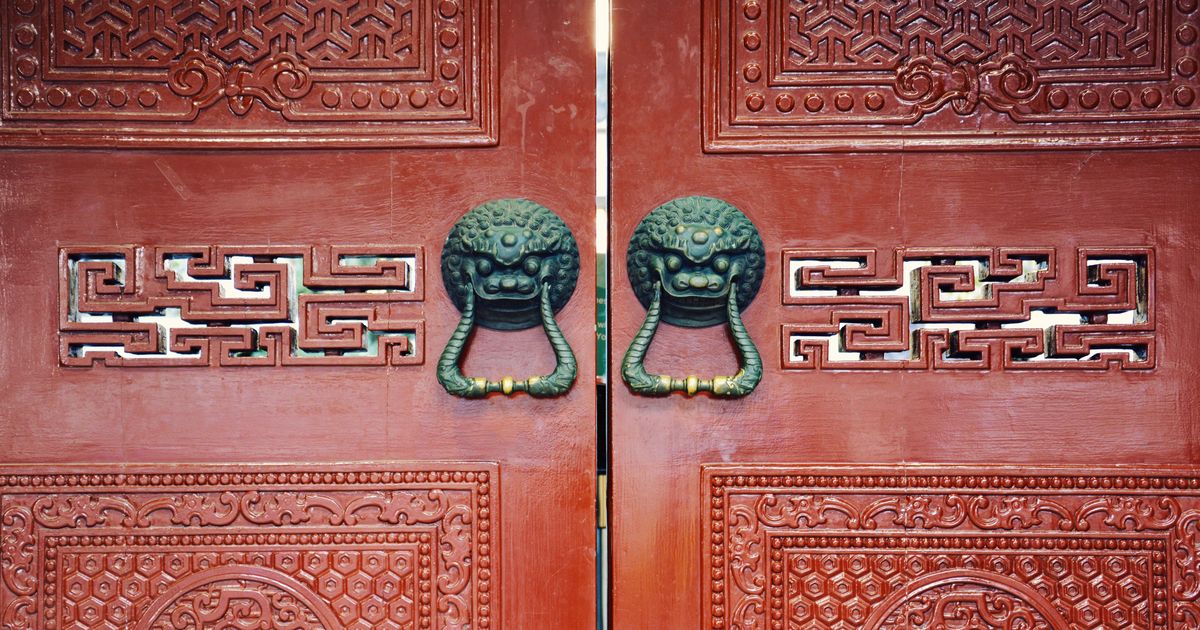juliusbaer's tweet photo. Why have #ChineseBrands been rising so quickly recently? Are Chinese buyers embracing home-grown brands? And what about the rest of the world?
➡️ Find answers in the latest episode of our #ThinkTankPodcast: https://t.co/PxFgVEXkud
#ArisingAsia https://t.co/WrsXMDlzqG