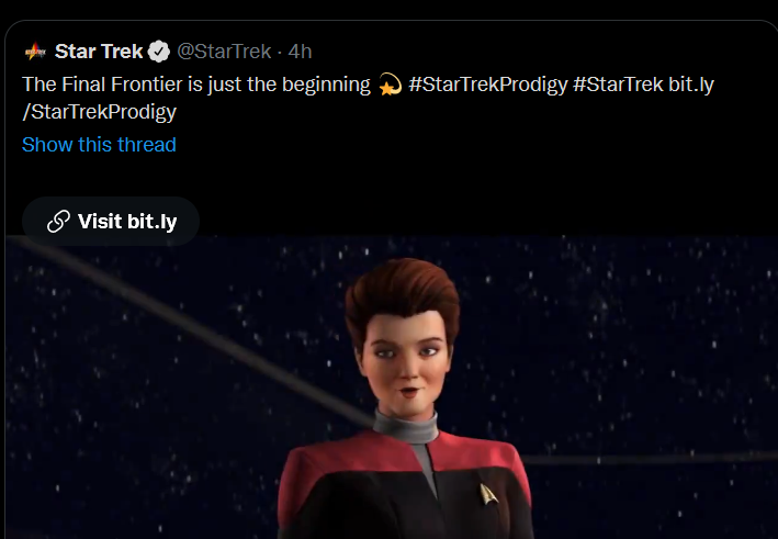 lord_gareth's tweet photo. #StarTrekProdigy Hologram Janeway! She isn't a Captain nor an Admiral...no pips just like the Voyager EMH has no Pips....unless he activates ECH Protocols https://t.co/hf8dbEMH5i